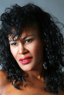 фото Энни Бробби