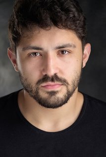 фото Leo Taylor-Jannati