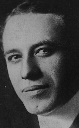 фото Роберт Дж. Виньола