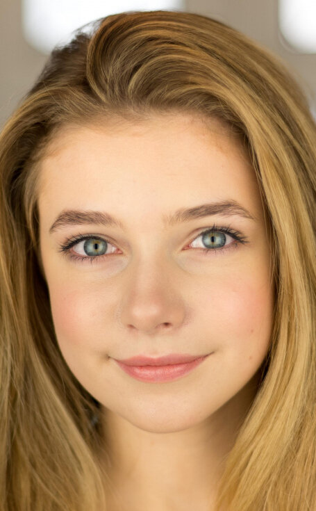 фото Элинор Уортингтон-Кокс