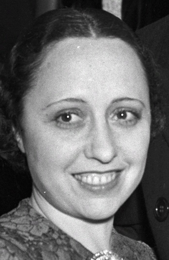 фото Белла Муни