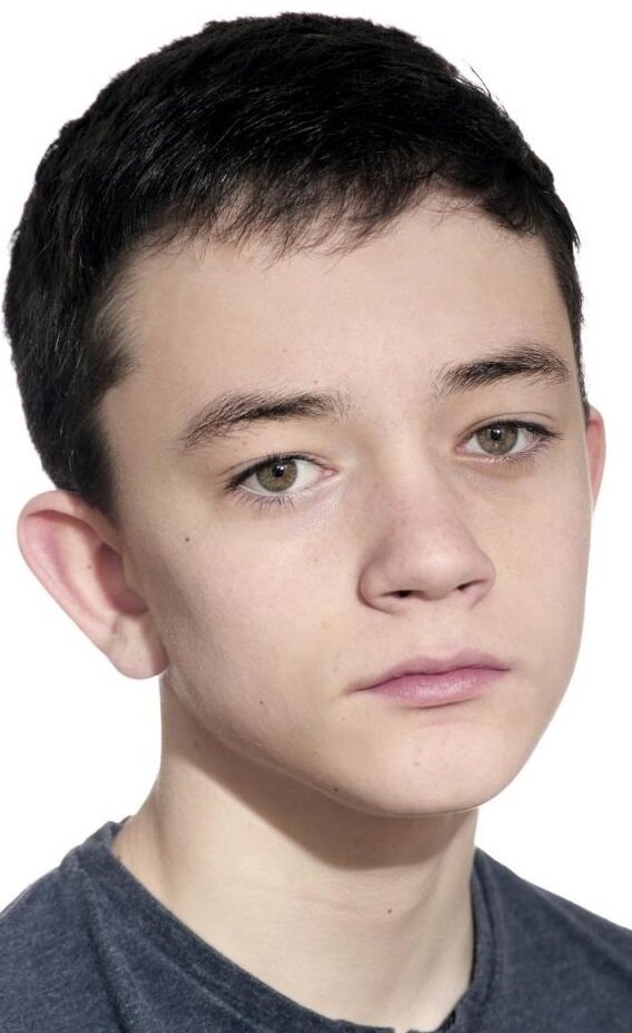 фото Льюис МакДугалл