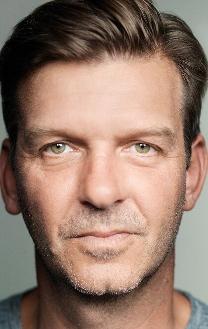 фото Джейсон Хьюз