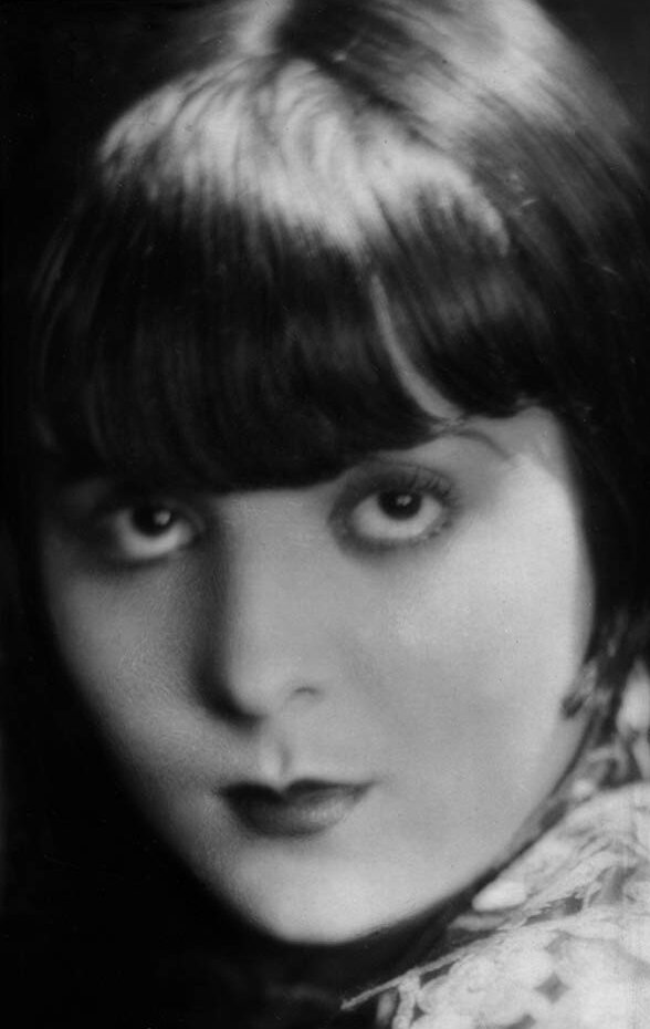 фото Лена Малена