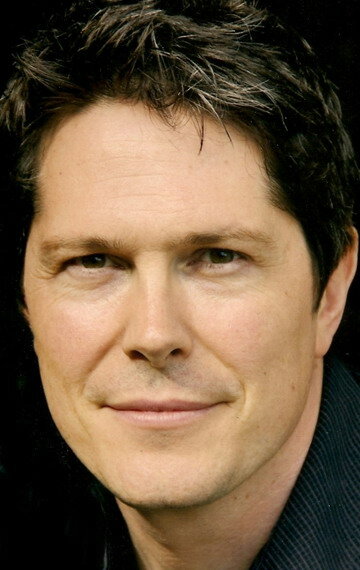 фото Нил Робертс