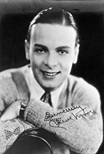 фото Клеве Мур