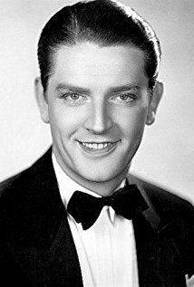 фото Хью Тревор