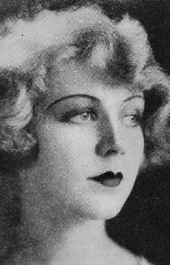 фото Виолет Ла Планте