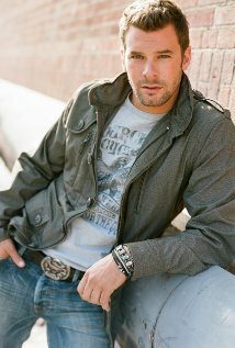 фото Дерек Уайт