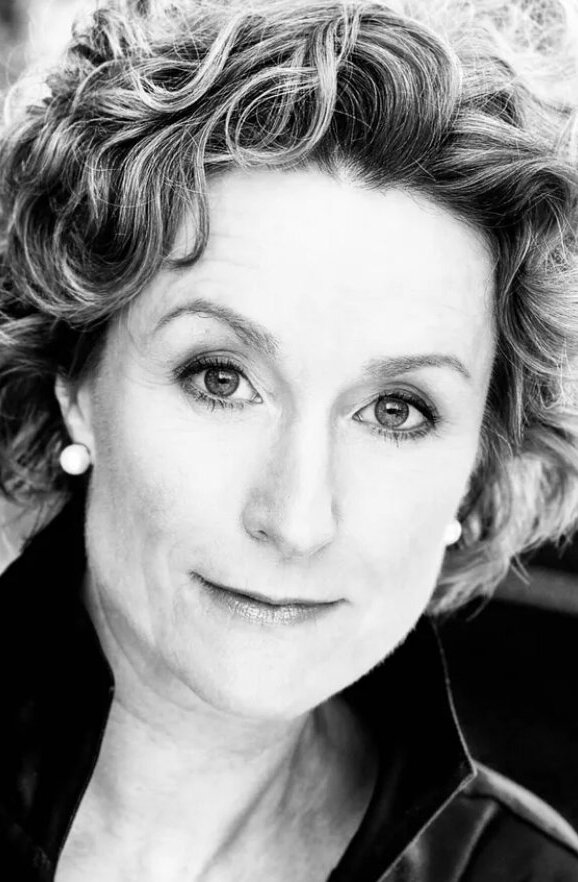 фото Лиза Бейнс