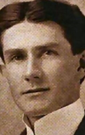 фото Бертрам Брекен