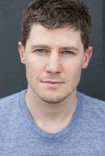 фото Чарли Казинс