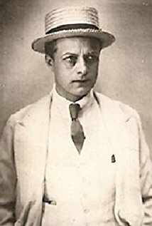 фото Густав Вандори