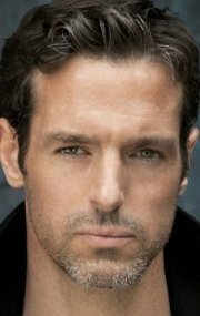 фото Джеффри Пирс