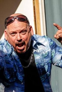 фото Лайл Дероса