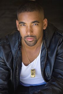 фото Марлон Йэтс мл.