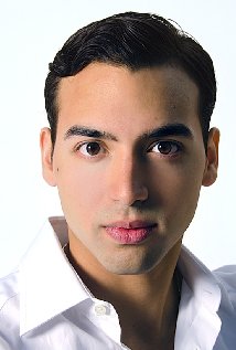 фото ДжонДжош Ромаро