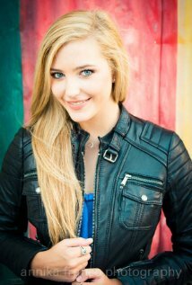 фото Тесс Клайн