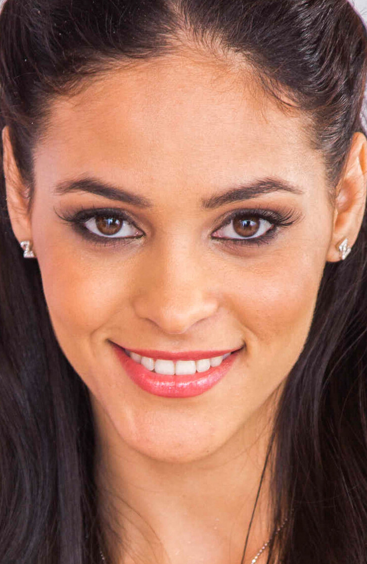 фото Жасмин Каро