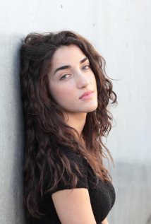 фото Мими Давила