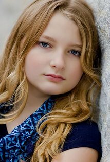 фото Riley Lorenz