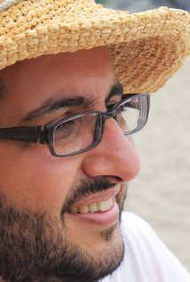 фото Arya Goudarzi