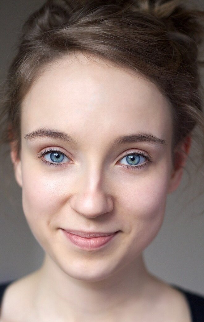 фото Эмма Кёртис