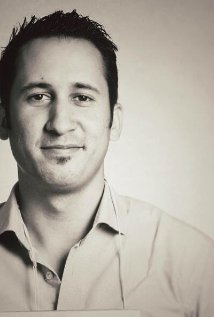 фото Tony Gallardo