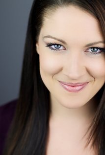 фото Ashton Roark