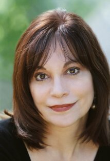 фото Нора Армани