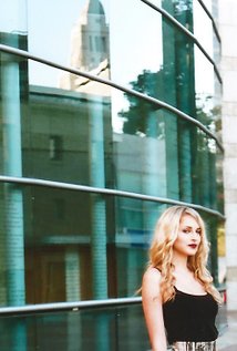 фото Лорен Бейтс