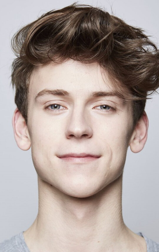 фото Эмиль Белтон