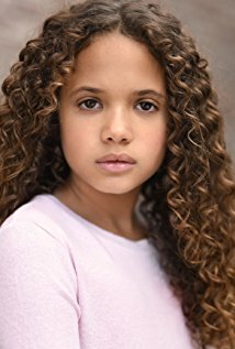 фото Скарлет Спенсер