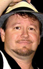 фото Сонни Стрейт