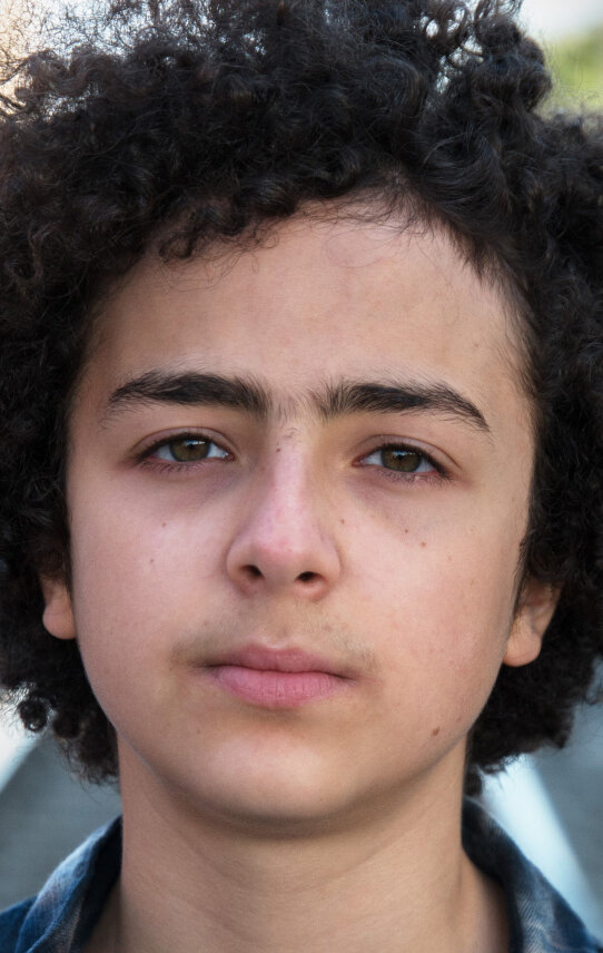 фото Элиша Хениг