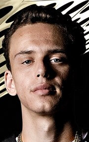 фото Лоджик