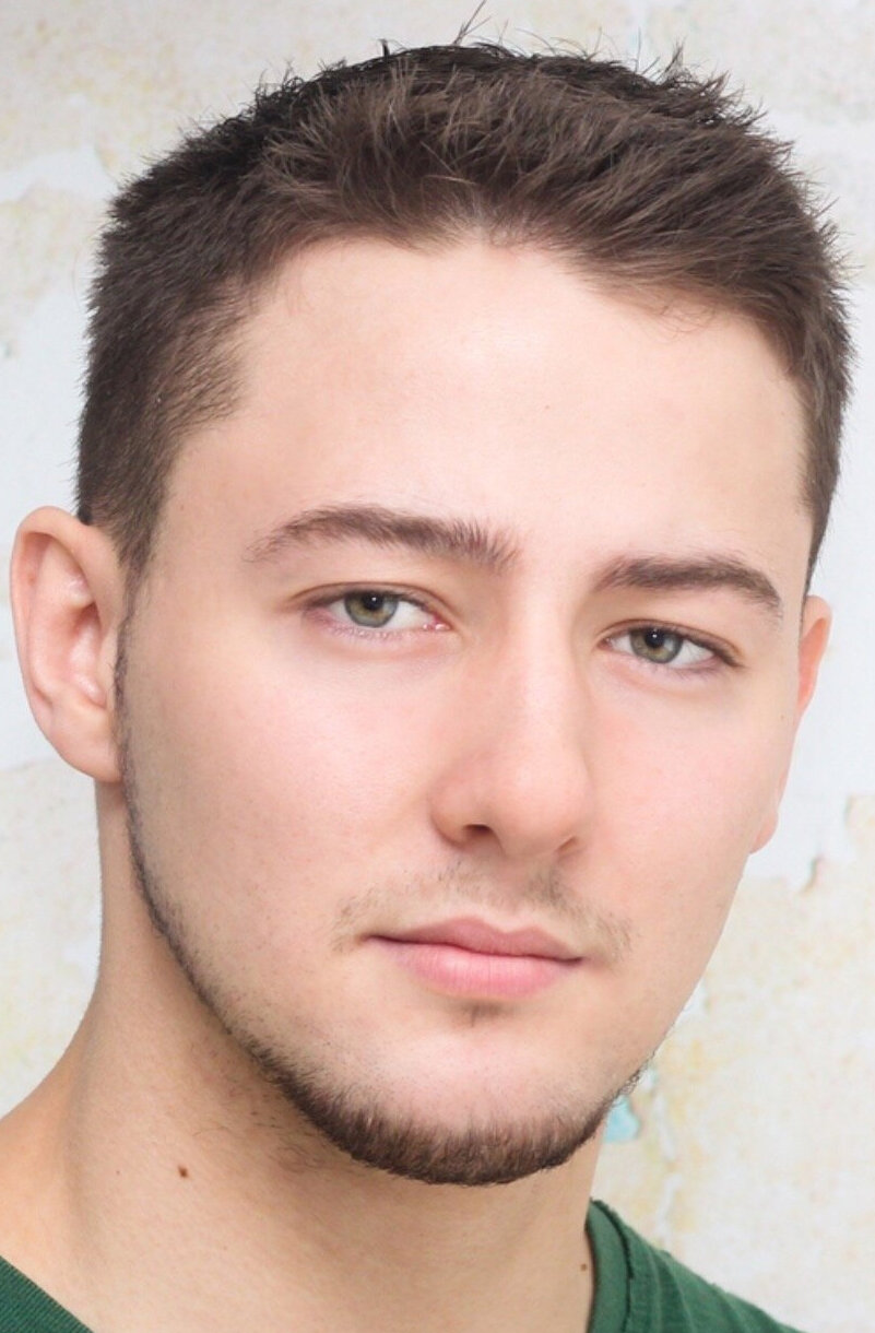 фото Коннор Холден