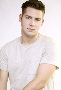 фото Джеймс Миллер