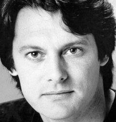 фото Джон Виккери