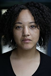 фото Айзис Дэвис