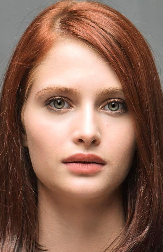 фото Ниа Роам