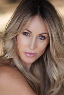 фото Mykala Volker