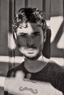 фото Том Датноу