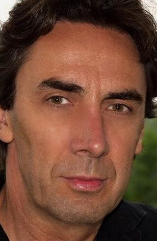 фото Стивен Эллиот