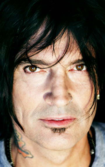 фото Томми Ли