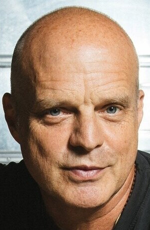 фото Джон Медески