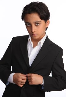 фото Райан Садагхиани