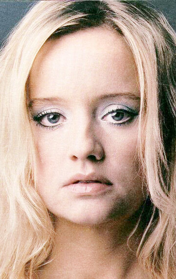 фото Люси Дэвис