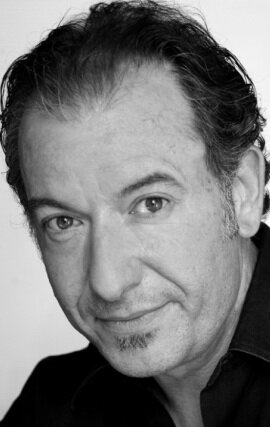 фото Ферран Лаос