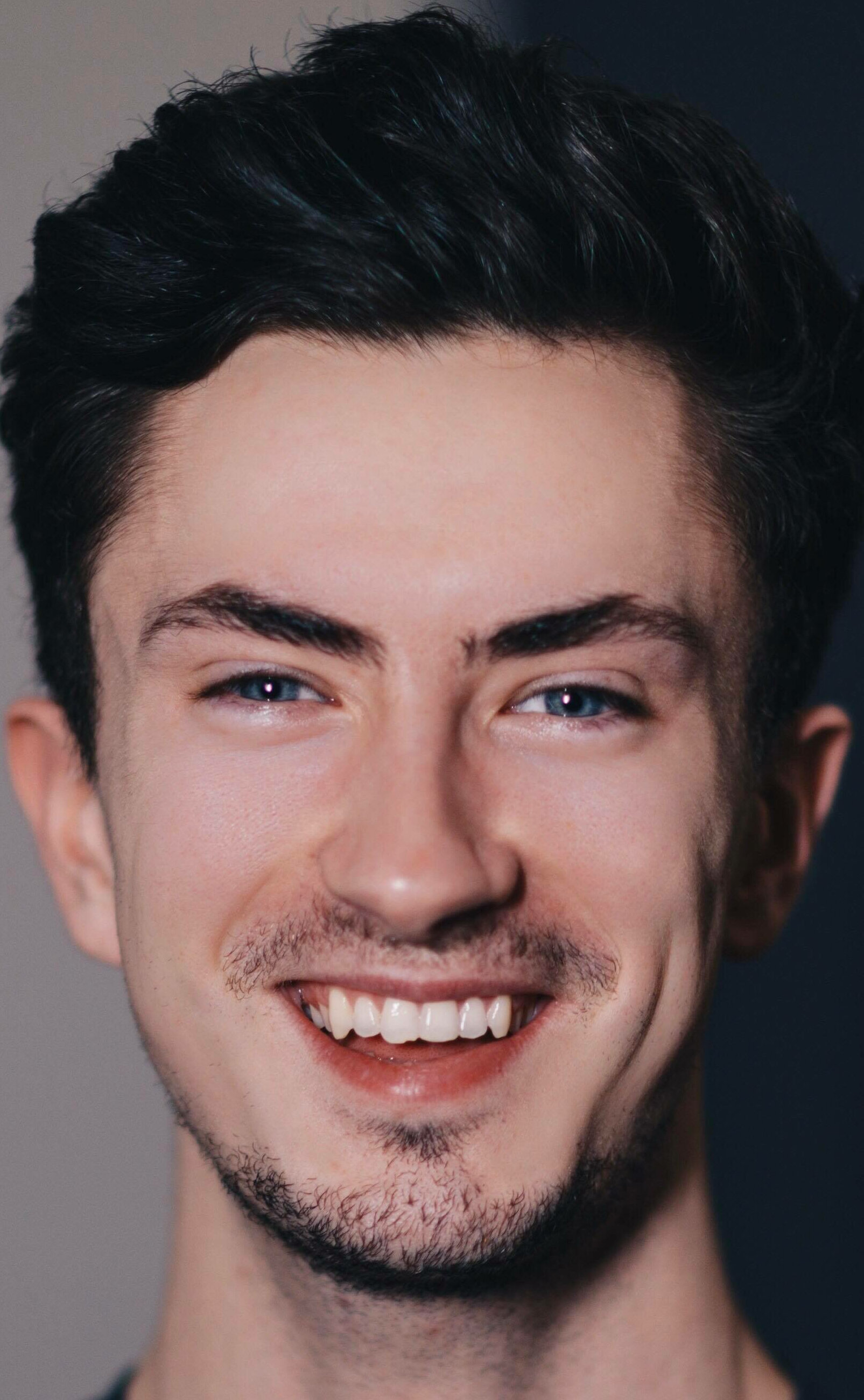 фото Крис Челтон